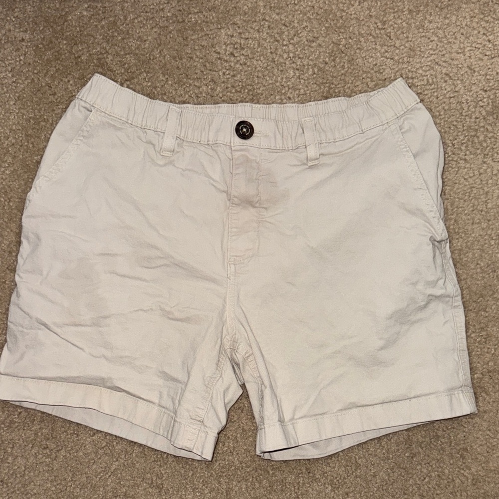 Chubbies Men's Cream Flat Front Shorts 5.5in inseam